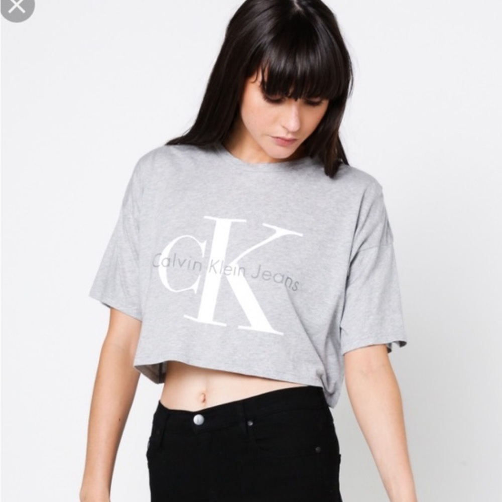 Calvin Klein Vintage Crop Tee